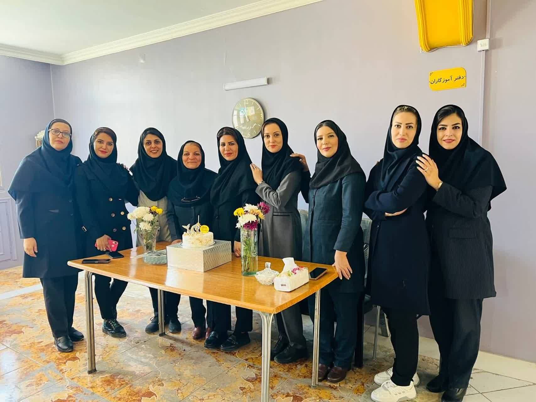 پیش دبستان و دبستان شهید پورسینا