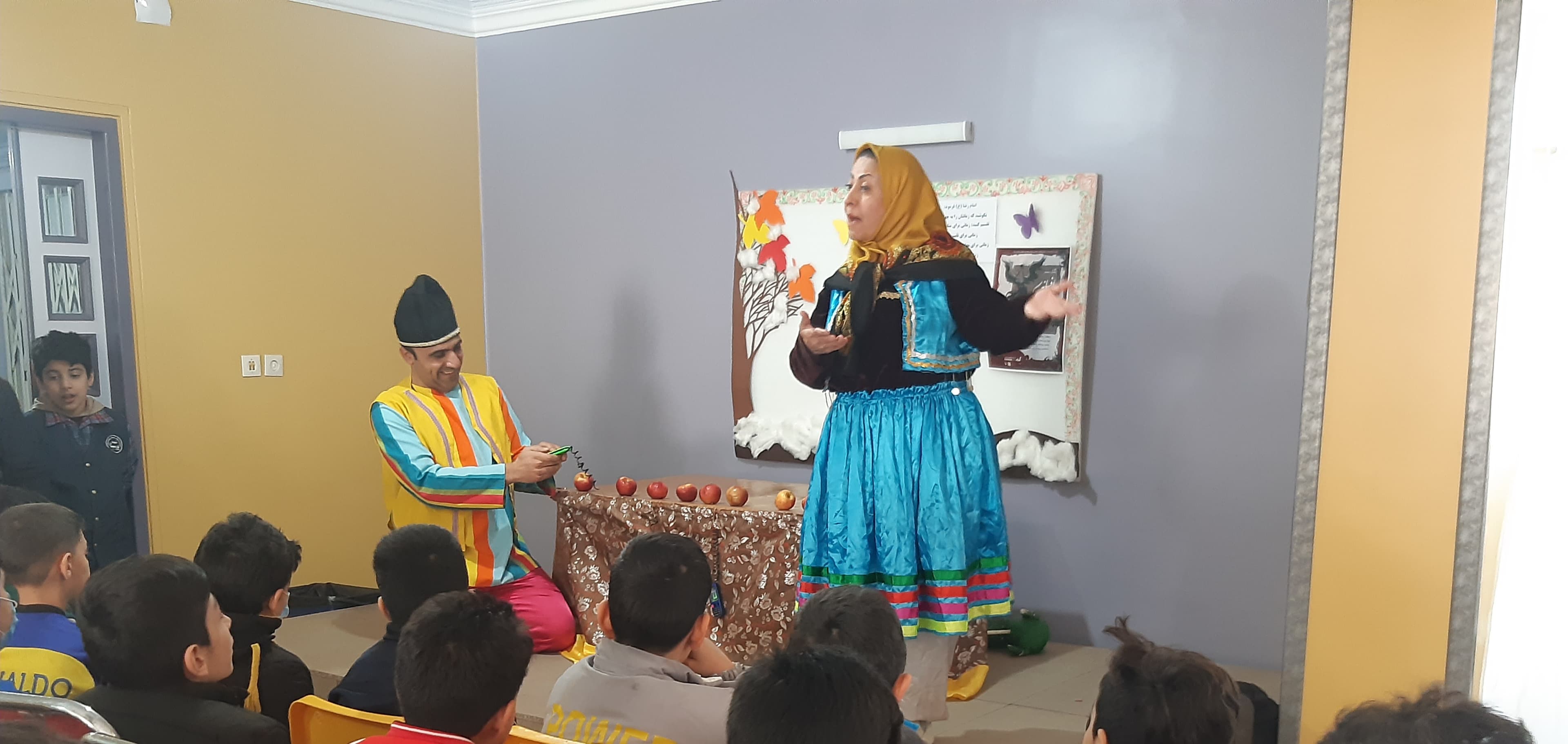 تئاتر سواد رسانه ای