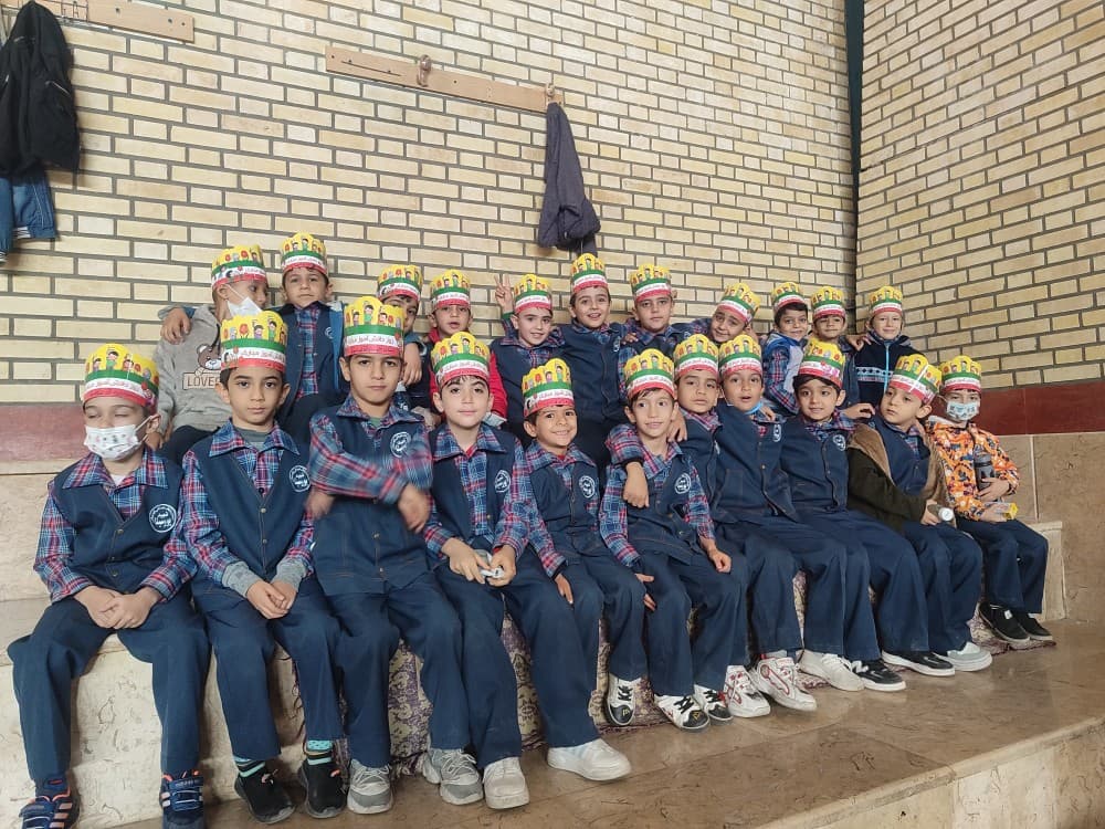 13 آبان روز دانش آموز مبارک