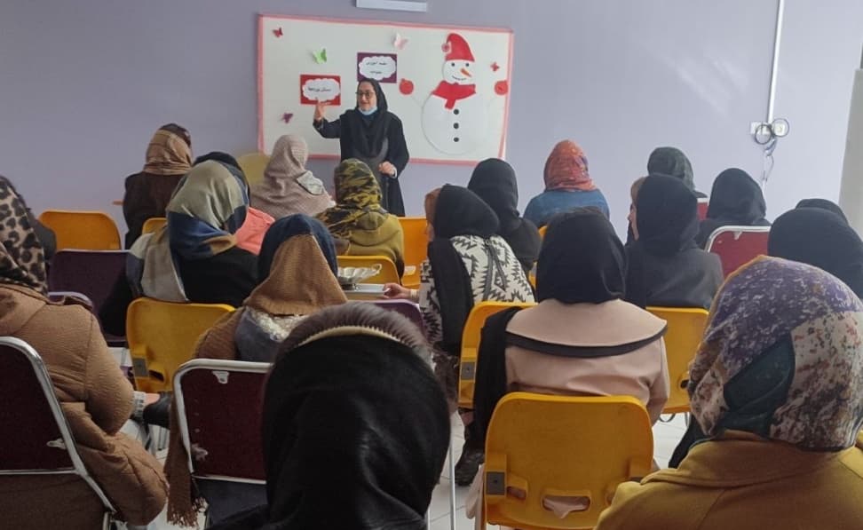 جلسه آموزش خانواده